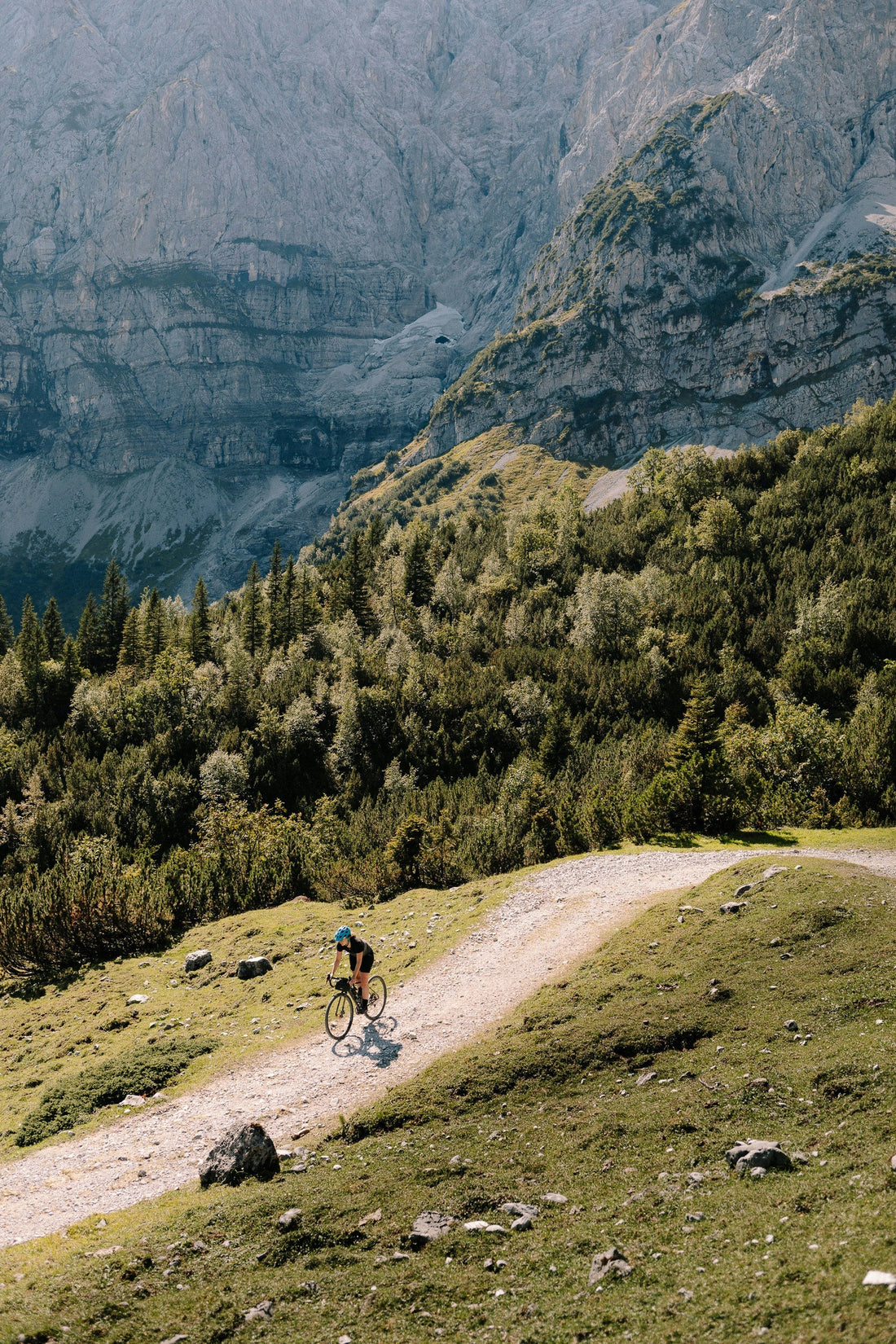 Qué llevar en una ruta de bikepacking de fin de semana: la lista definitiva